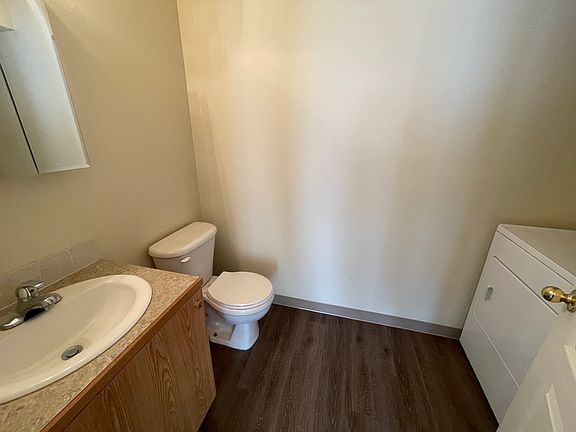 3rd image of 1445 N Bonneville St #102