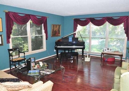 5th image of 9 Thames Ct