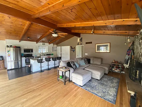 4786 Merten Dr Photo 1