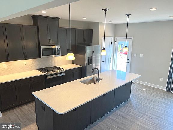 4th image of 6141 Margarita Way