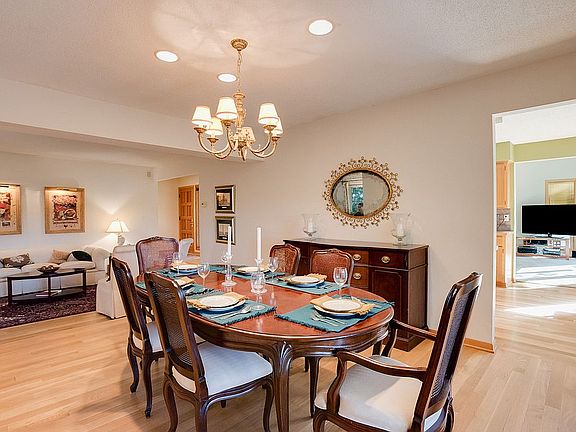 Formal dining room