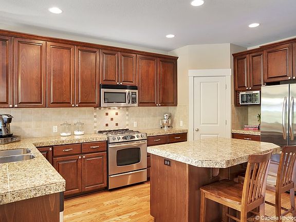 3rd image of 1654 SE 63rd Pl