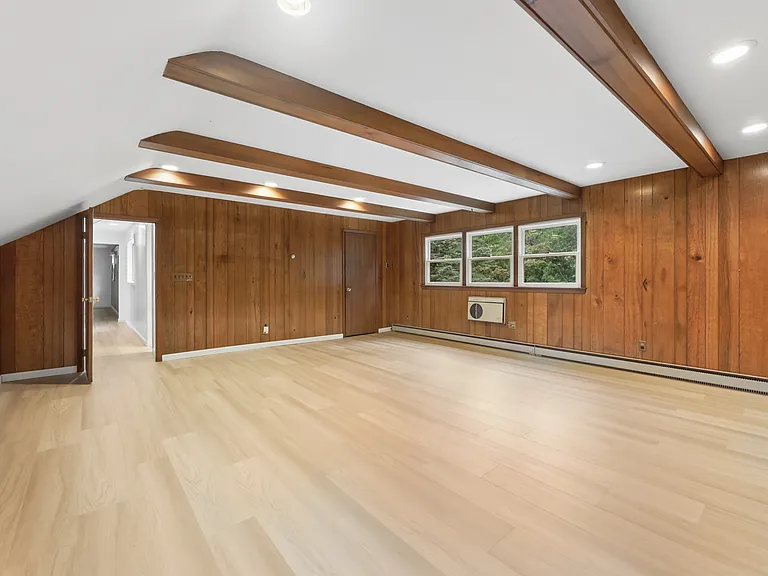 26 Glenwood Rd — Photo 31