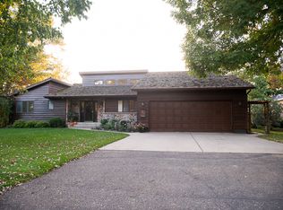 27023 Hidden Cove Rd, Cold Spring, MN 56320