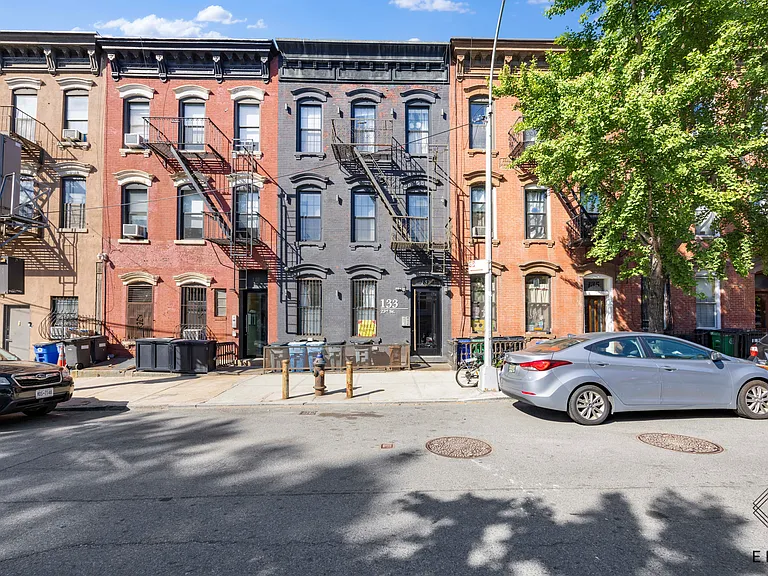 133 23rd St #3R — Photo 15