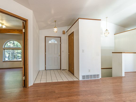 4th image of 250 Odessa Way