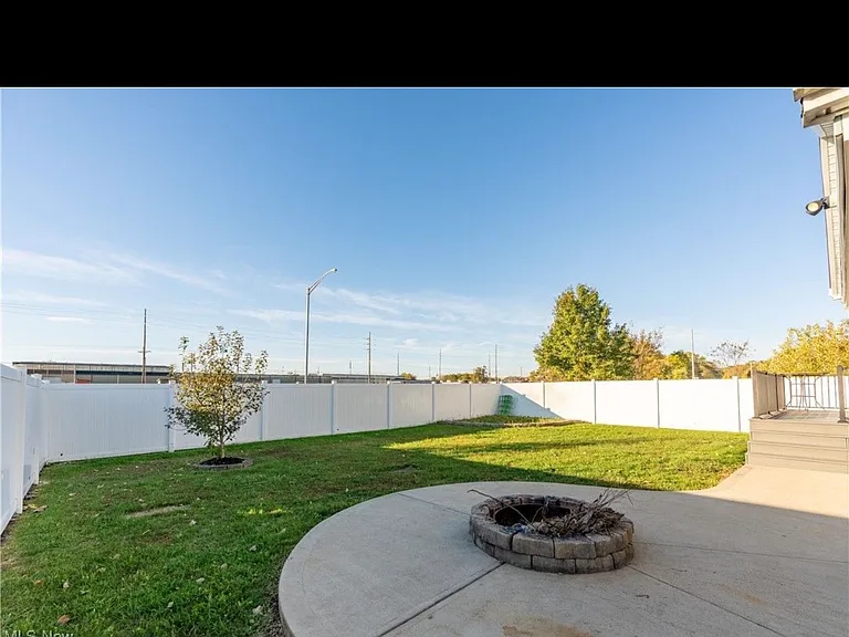 Griffith Ave SW — Photo 2