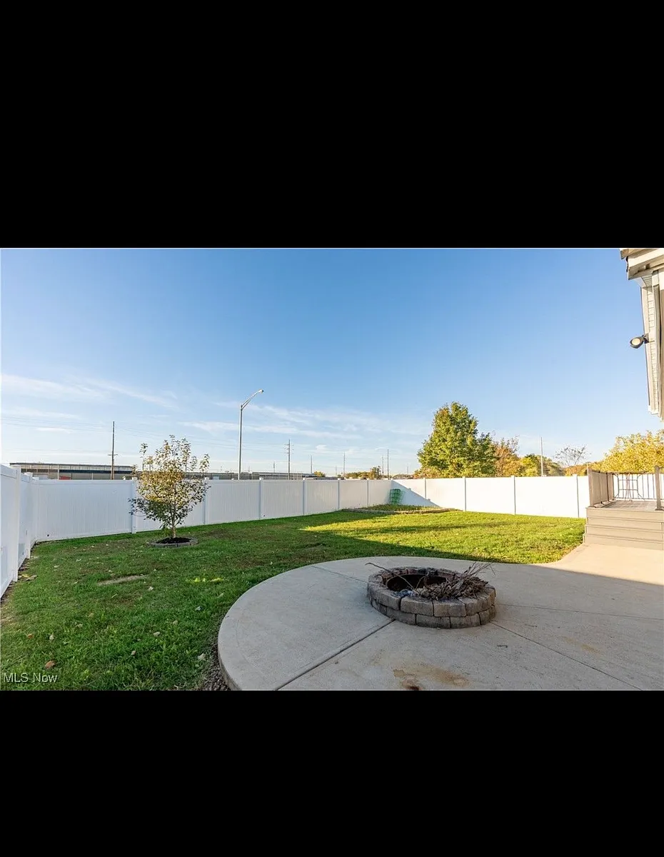 Building Photo - 837 Griffith Ave SW