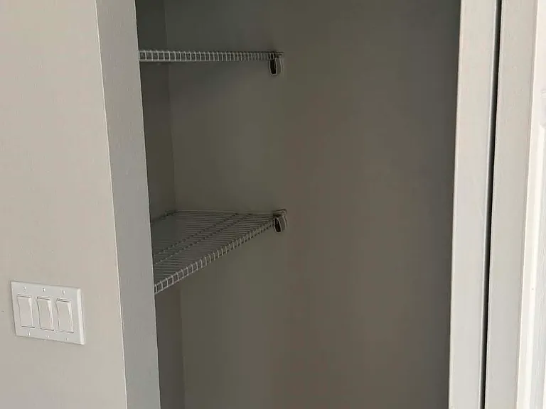 14313 Laurelton Dr — Photo 18