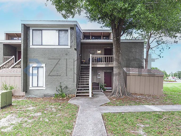 5755 Peregrine Ave — Photo 2