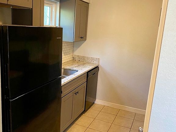 5th image of 58 Whitmar Dr APT 32