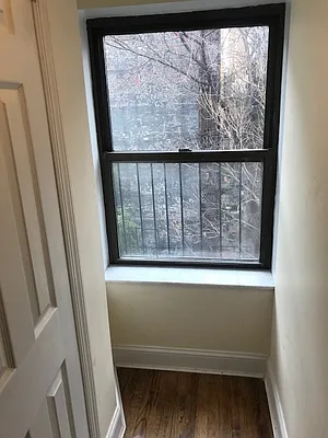 Rented by Salon Realty Corp | media 19