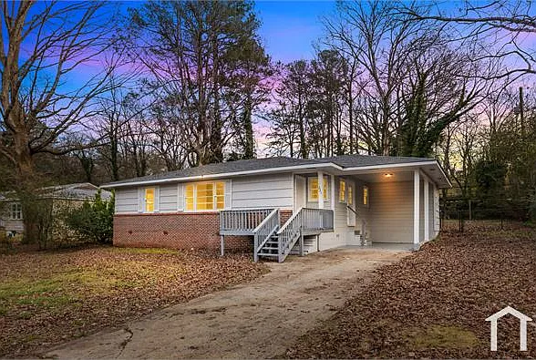 221 Lawson Rd