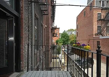 2 bed, 760 sqft, $4,800 — Photo 3