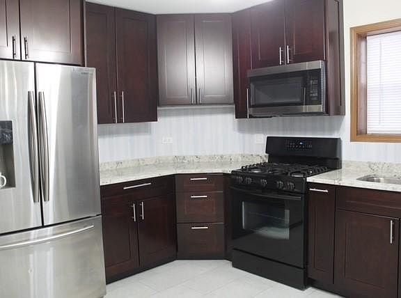 3rd image of 2996 Heatherwood Ct #2996