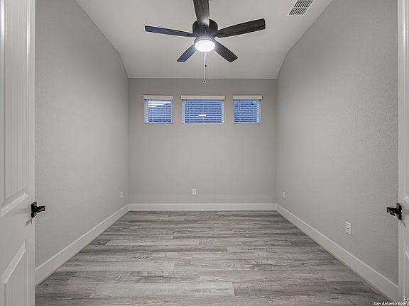 3rd image of 5377 HARTLEY SQUARE