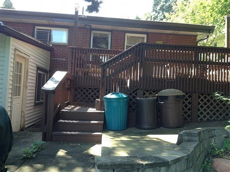 2nd image of 8040 Thon Dr