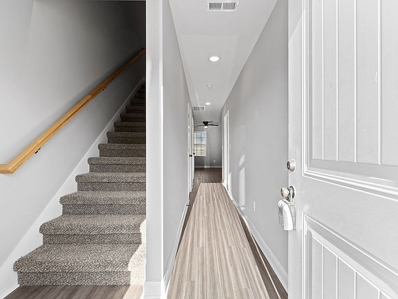 2nd image of 580 Heritage Pointe Dr #307