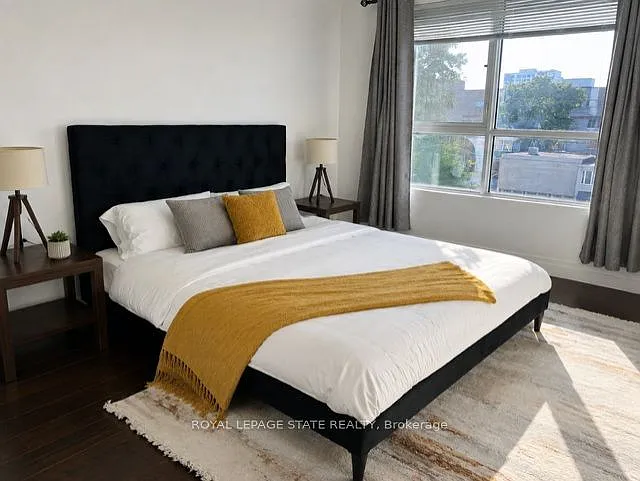 26 Wellington St #402 — Photo 12