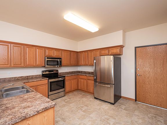4th image of 1620 Lincoln Dr Unit 101