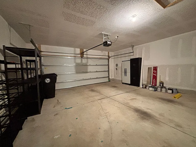 2270 Willow Springs Dr — Photo 33