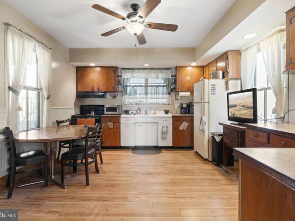 319 Manatawny St, Pottstown, PA 19464
