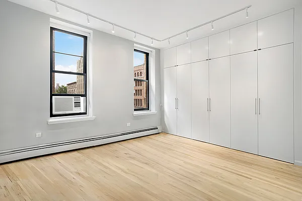 Rented by Level Group | media 27