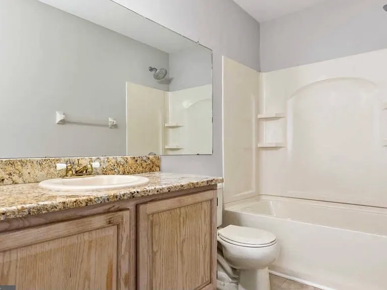 1402 Wharton Rd — Photo 6