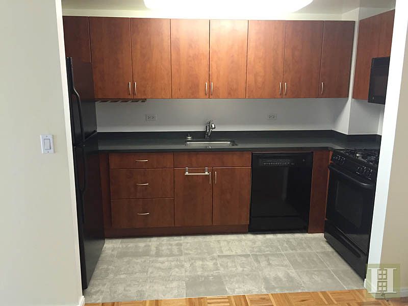 2nd image of 68 Bradhurst Ave APT 2Q
