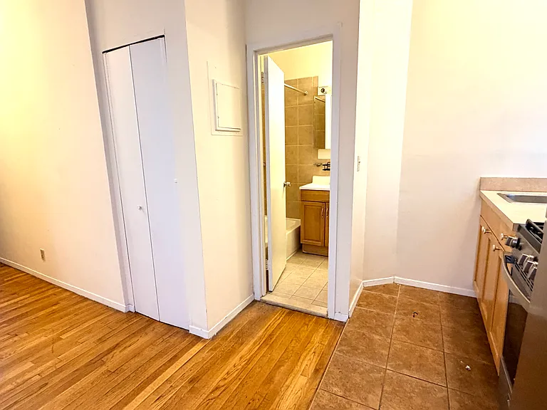 217 E 22nd St #7 — Photo 6