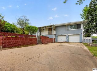 1206 Skyview Dr, Bellevue, NE 68005