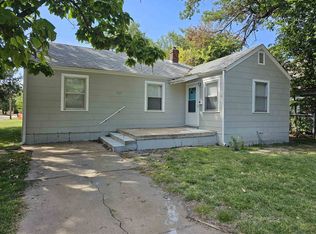 1047 S Fern Ave, Wichita, KS 67213
