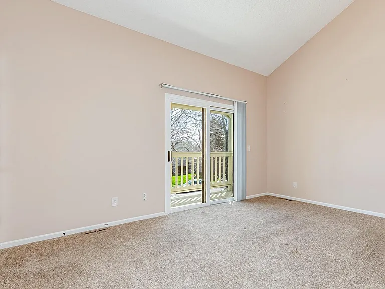 7622 S Cove Cir — Photo 13