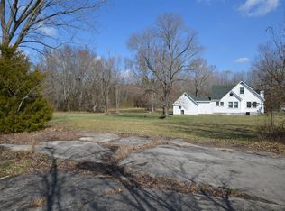 1061 Dover Rd, Clarksville, TN 37042