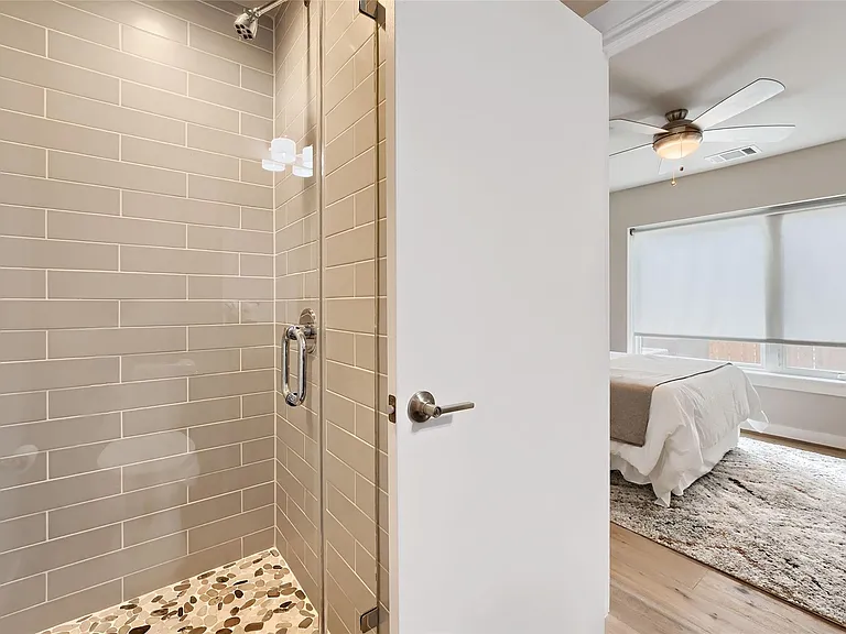 2301 Bluebonnet Ln #4 — Photo 7