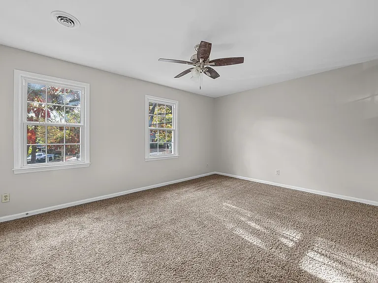 13 Sunridge Ct — Photo 17