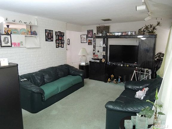 3rd image of 30 Cottonwood Ln