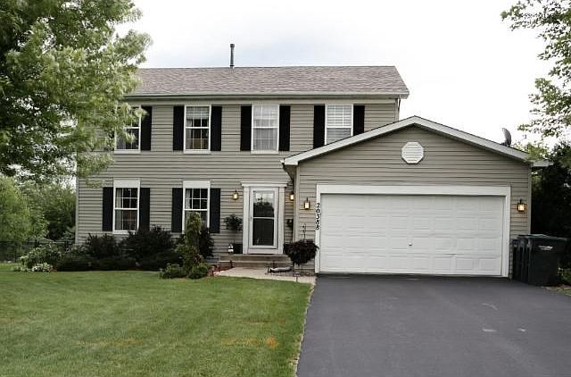 Signed Seller Disclosures.pdf