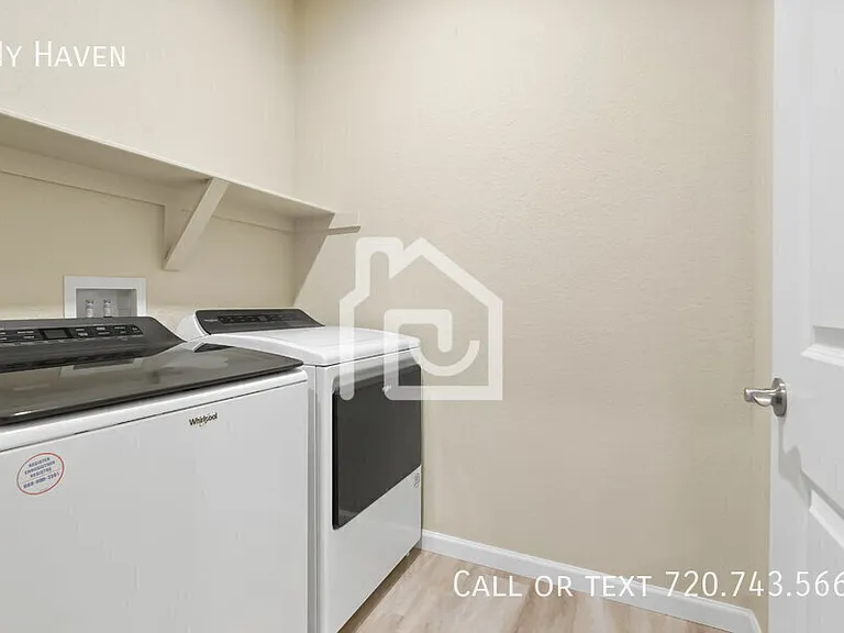 1320 Hoyt St #6 — Photo 15