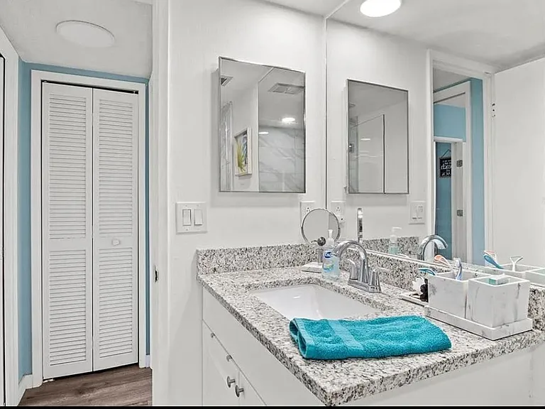 7461 W Country Club Dr N #108 — Photo 18