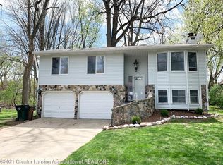 3511 Cooley Dr, Lansing, MI