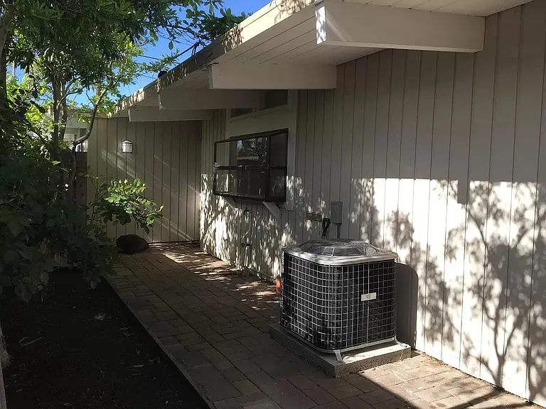 757 Seminole Way — Photo 1