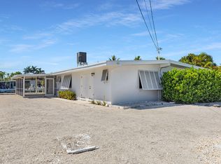 421 10th St, Key Colony Beach, FL 33051