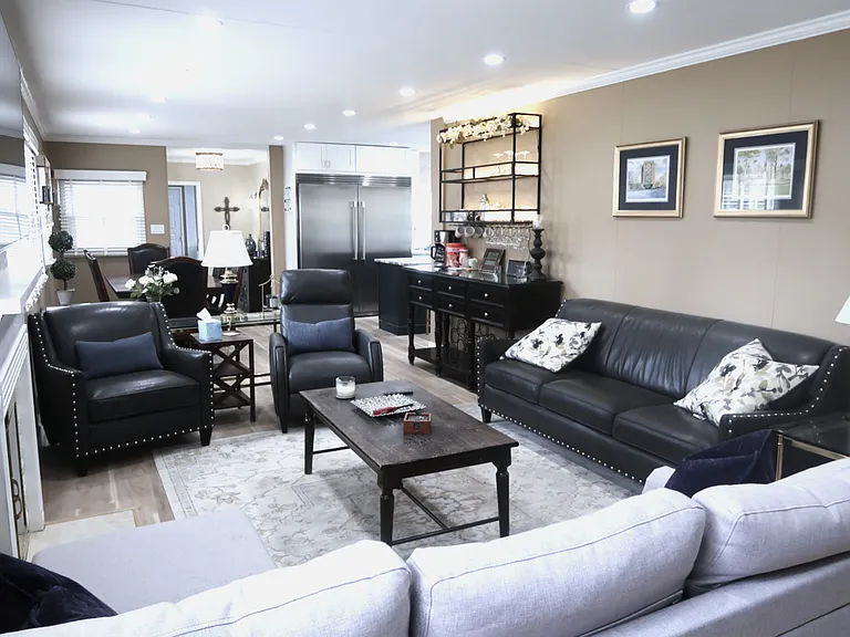 1725 Oak Park Dr — Photo 59