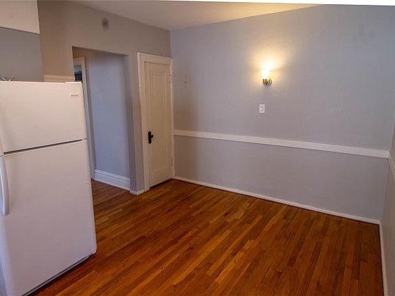 4th image of 5021 Mardel Ave #A