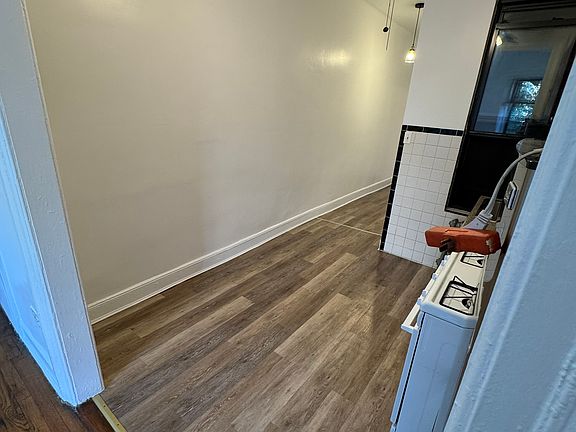 4th image of 53 Saint Nicholas Ave #1B