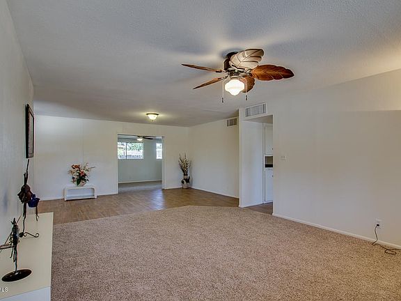 3662 W Lawrence