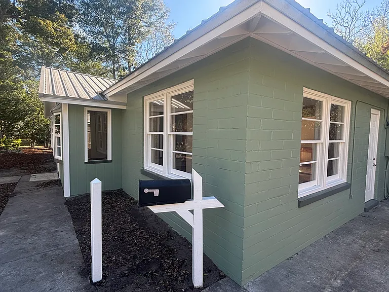 1027 NW 11th Ave — Photo 3