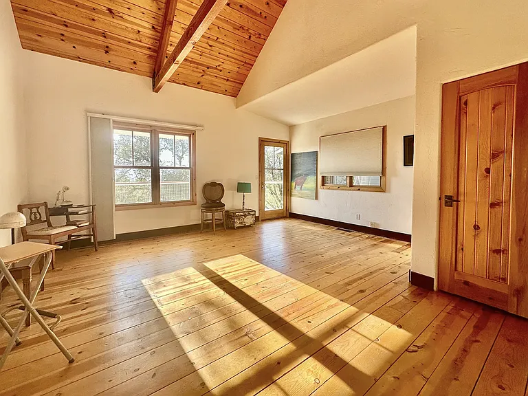Chimney Hill Ct — Photo 5