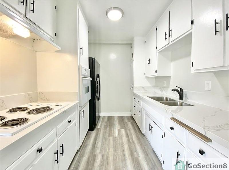 1st image of 111 W Ellis Ave APT 6